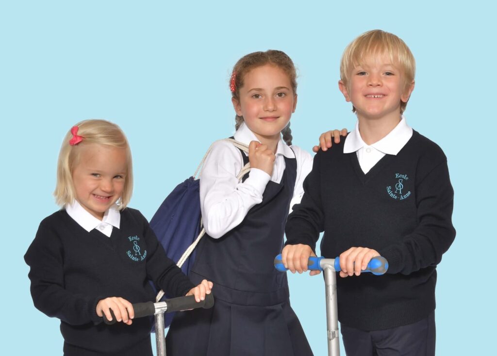 Découvrez notre Gamme d'Uniforme Scolaire chez Unischool